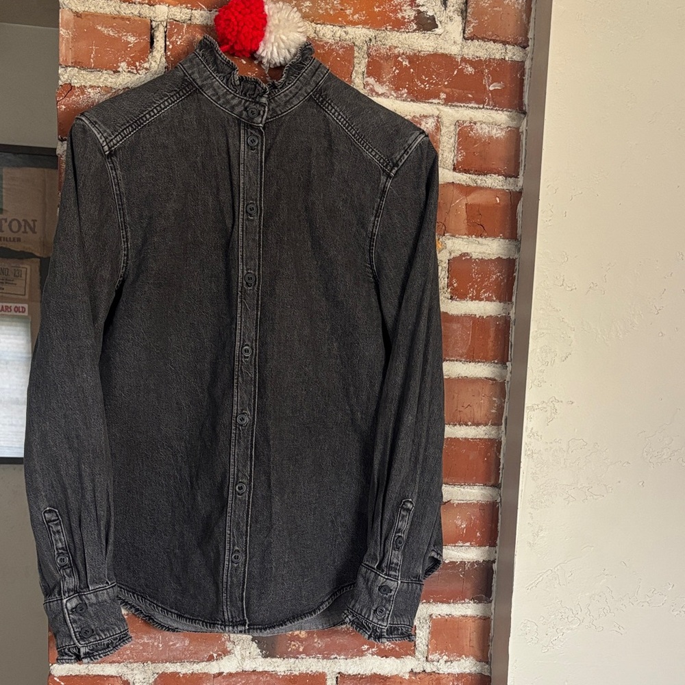 & Other Stories gray button down, very Isabel Marant inspired